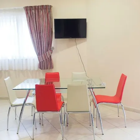 Sunny Corner * Msida
